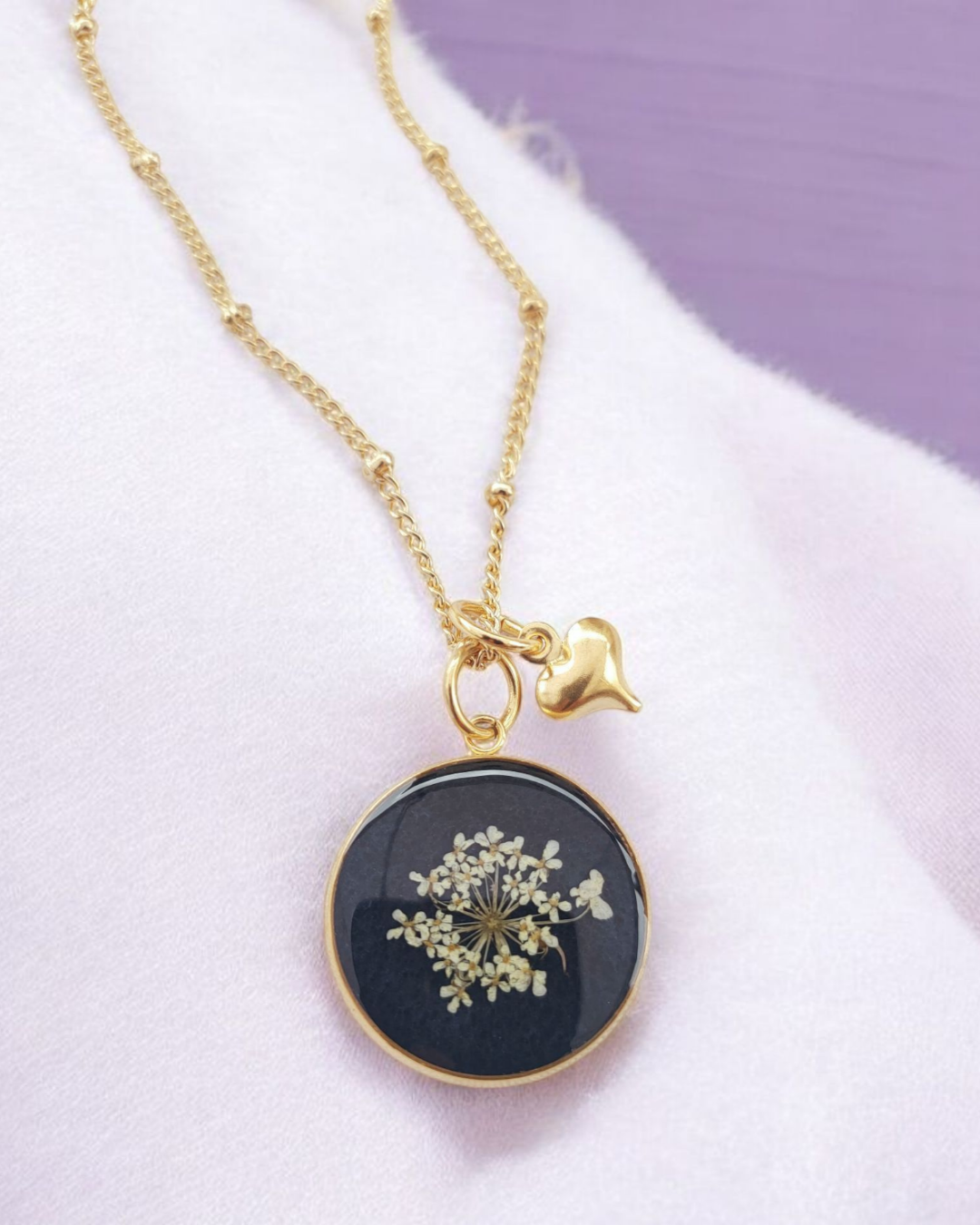 Collana CROMOSFERA con fiore "Pizzo della Regina Anna bianco" - Unima Design