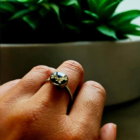 Anello LUNA regolabile con fiore "Pizzo della Regina Anna bianco" - Unima Design