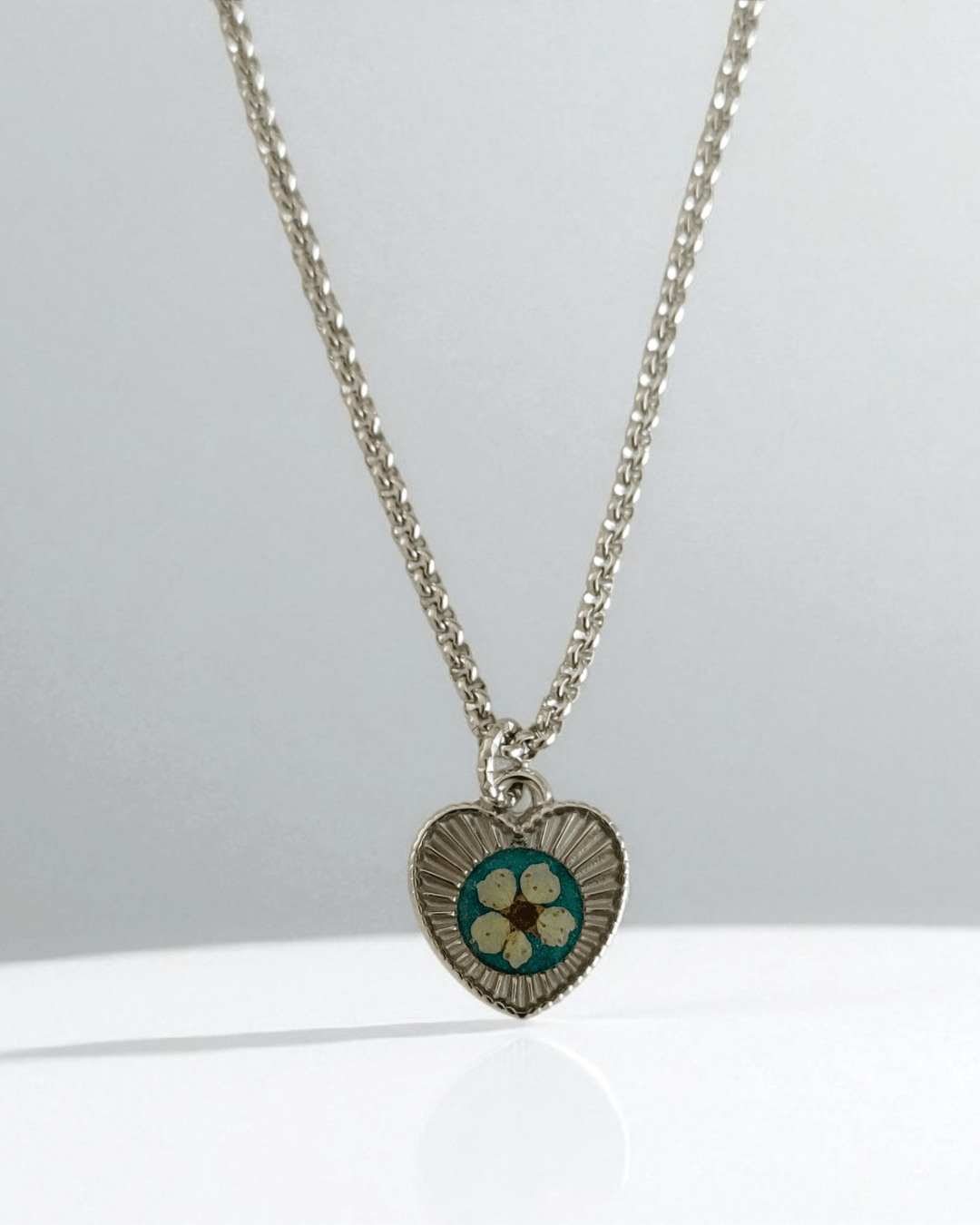 Collana LUZ con fiore "Spirea bianca" - Unima Design