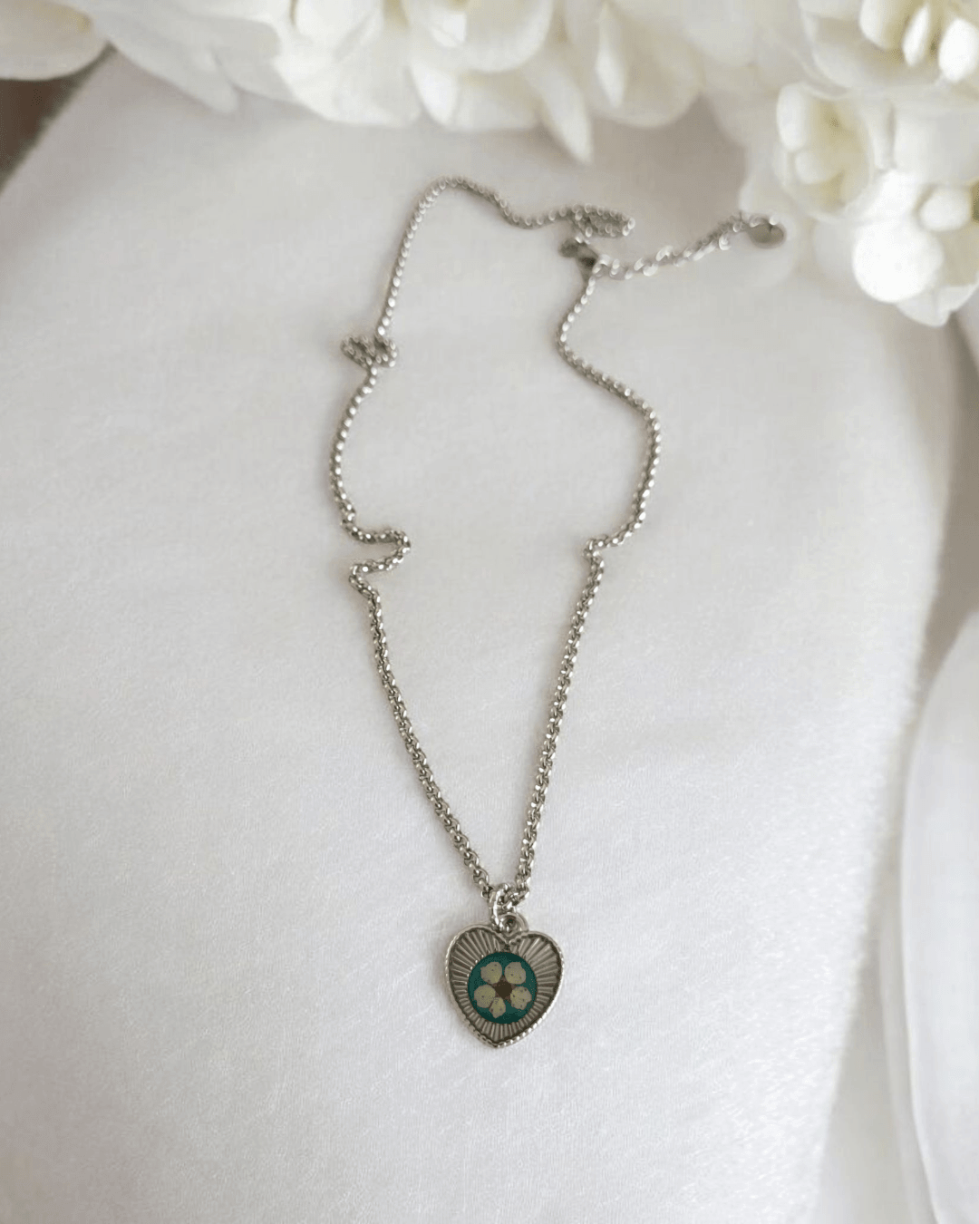 Collana LUZ con fiore "Spirea bianca" - Unima Design