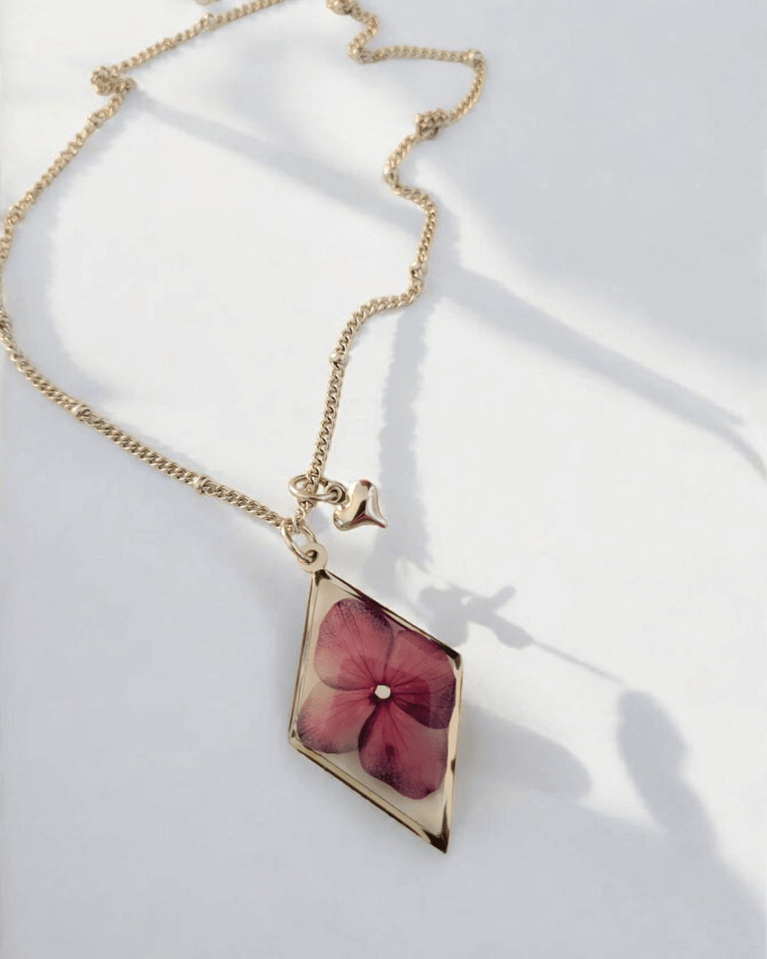 Collana ROMBO con fiore "Ortensia viola" - Unima Design