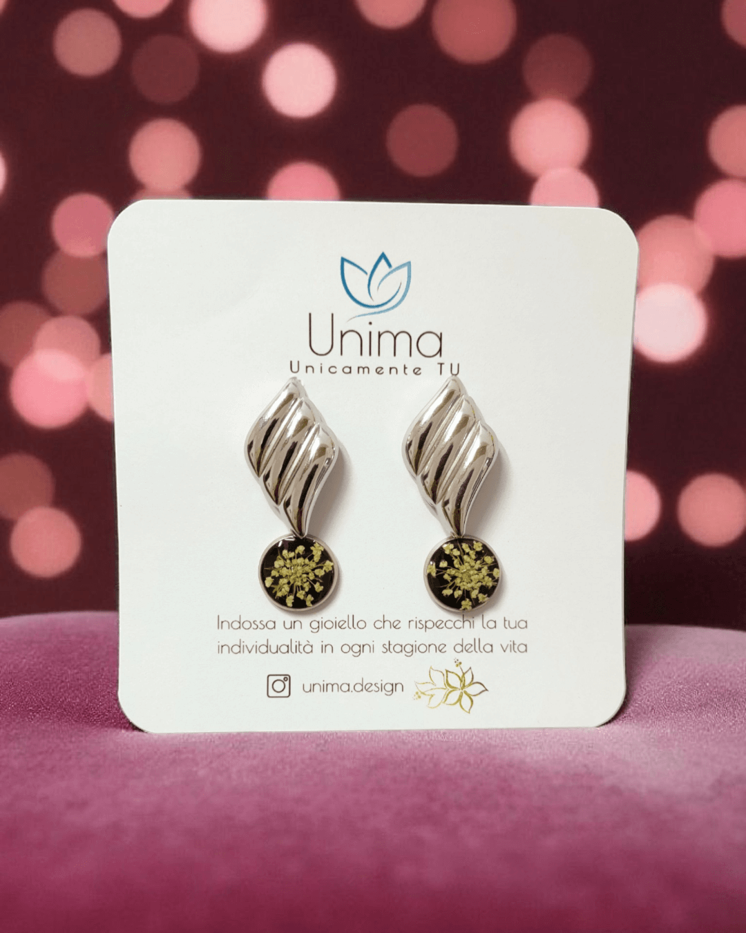 Orecchini CROMOSFERA con resina nero perlato e fiore vero - Unima Design