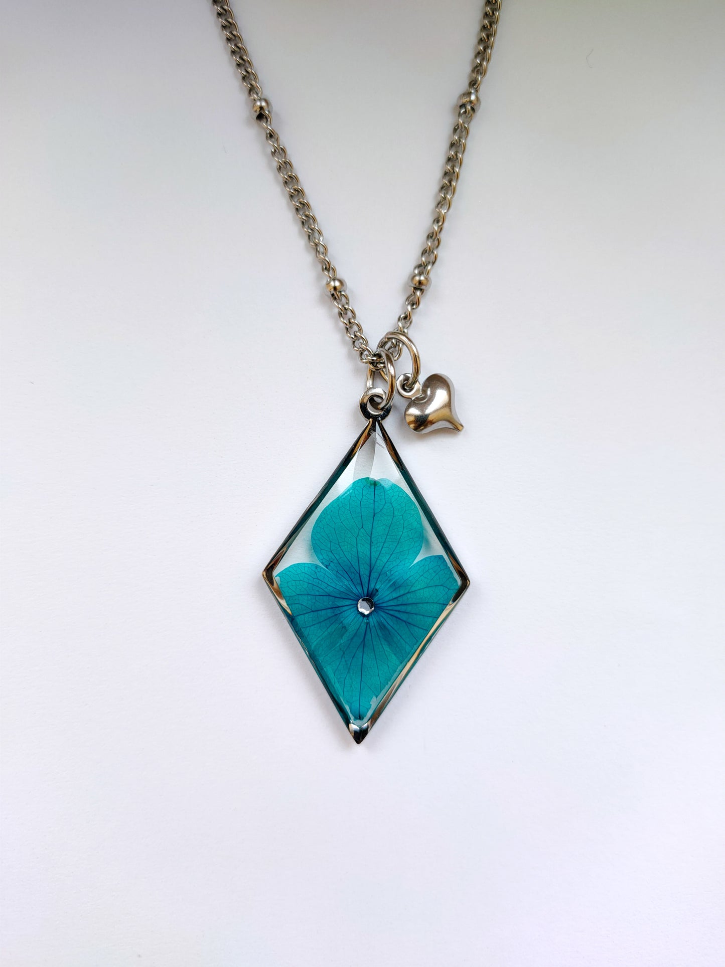 Collana ROMBO con fiore "Ortensia blu"