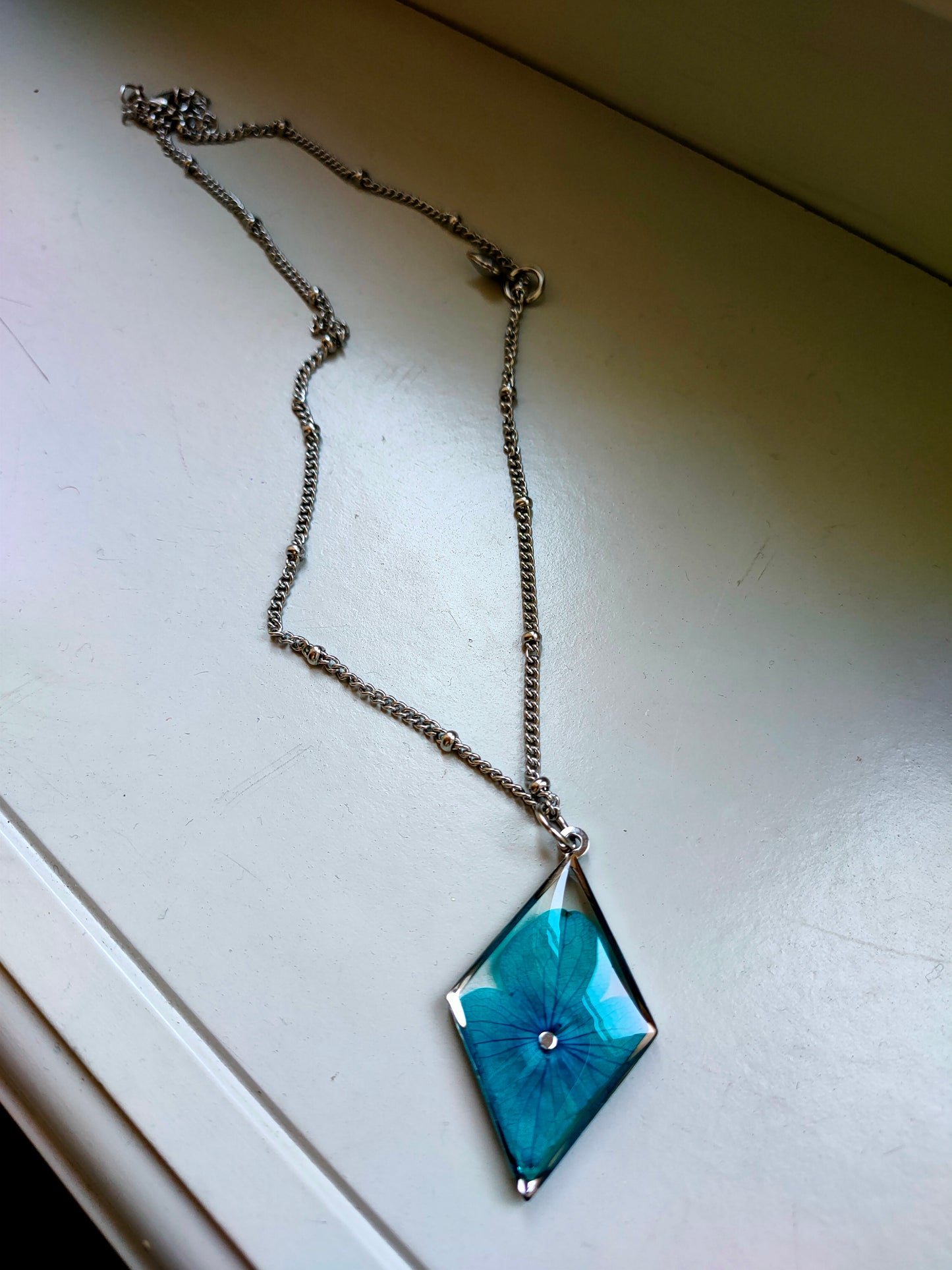 Collana ROMBO con fiore "Ortensia blu"
