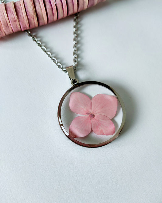 Collana ORBITA con fiore "Ortensia rosa" - Unima Design