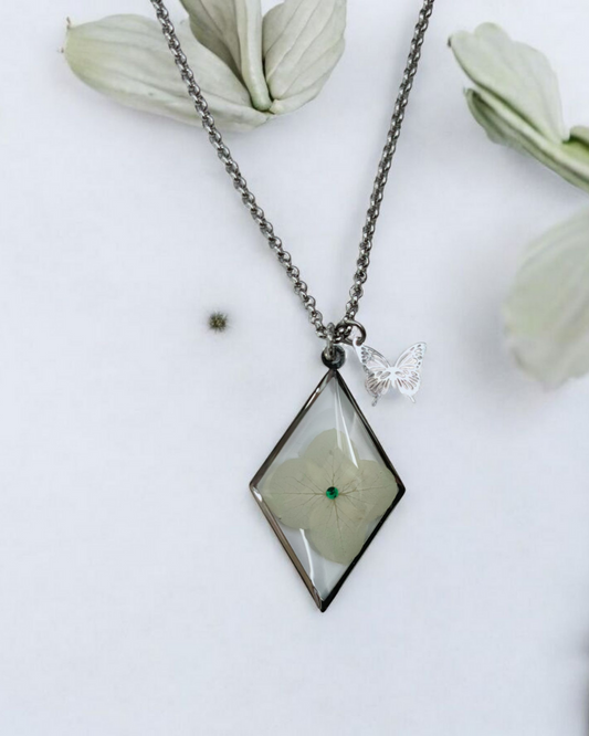 Collana ROMBO con fiore "Ortensia bianca" - Unima Design