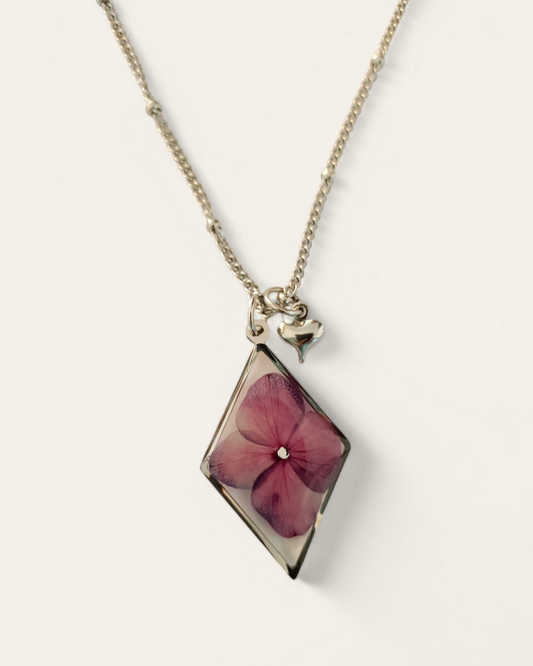Collana ROMBO con fiore "Ortensia viola" - Unima Design