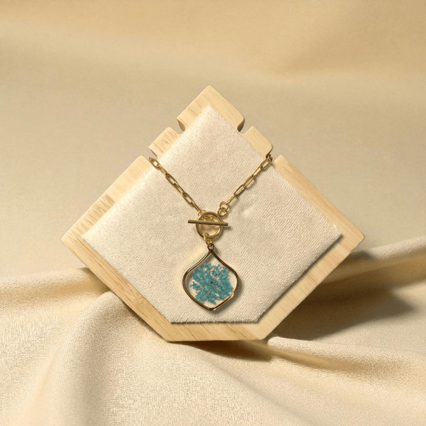 Collana PETALO con il fiore "Pizzo della Regina Anna" - Unima Design