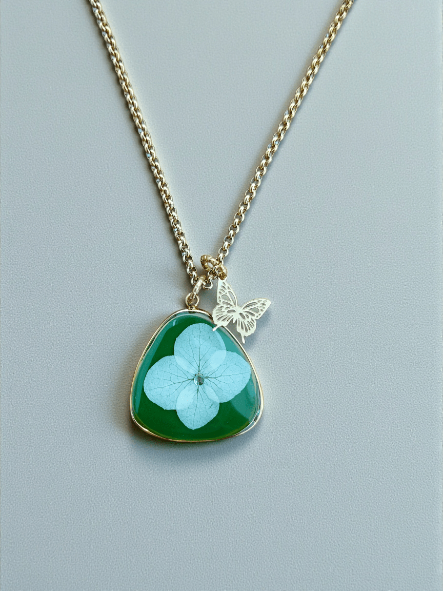 Collana VIRIDIA con fiore "Ortensia bianca" - Unima Design