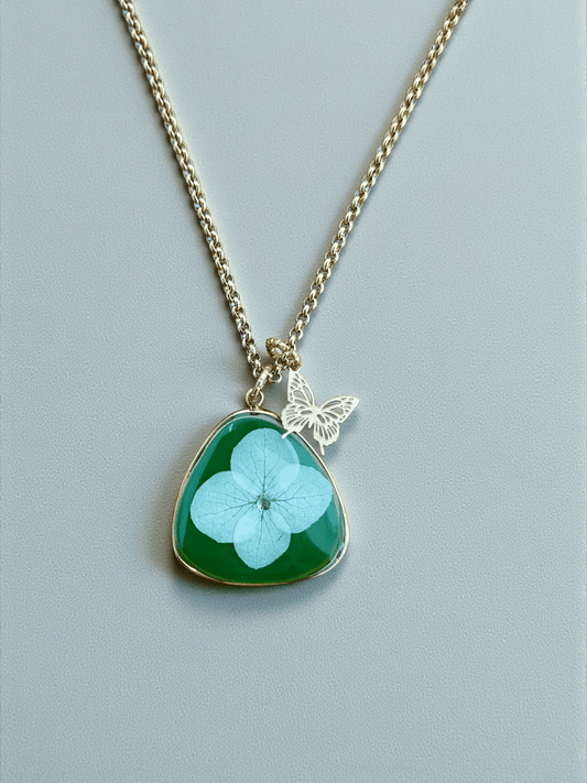 Collana VIRIDIA con fiore "Ortensia bianca" - Unima Design