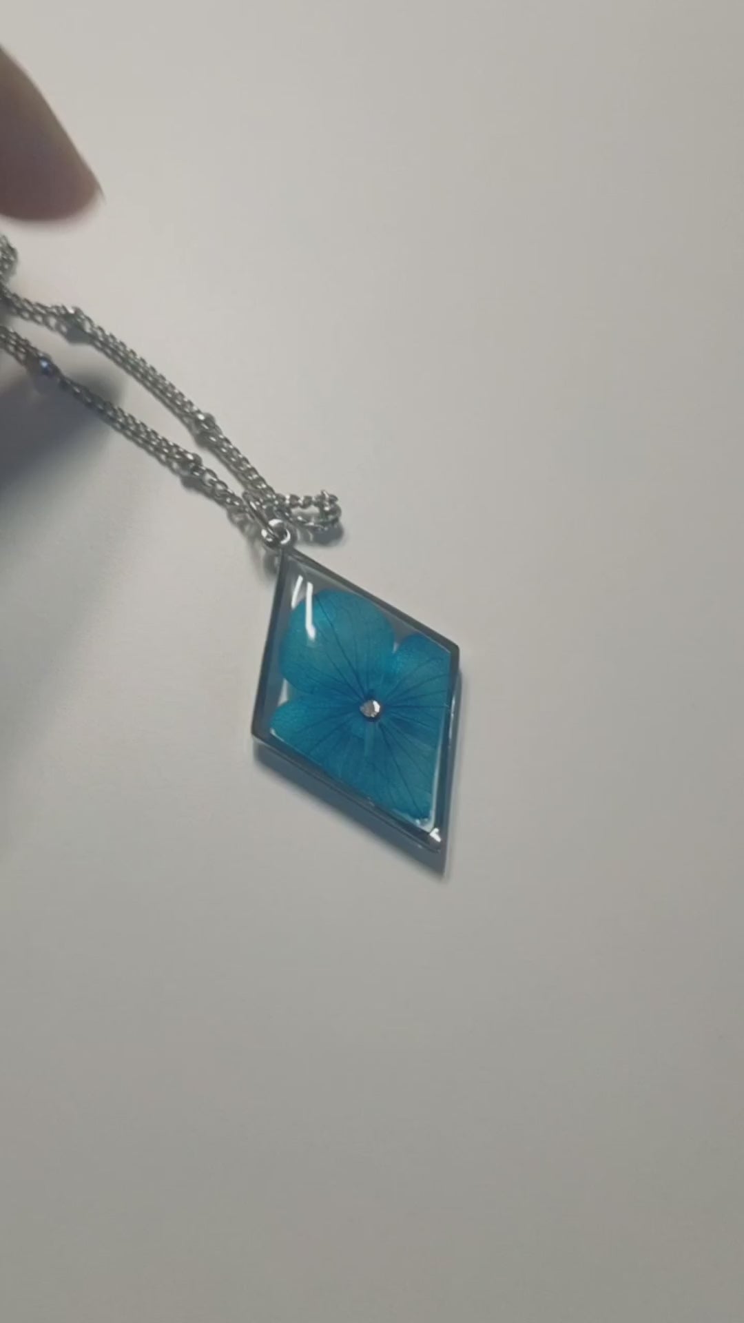 Collana ROMBO con fiore "Ortensia blu" - Unima Design_2